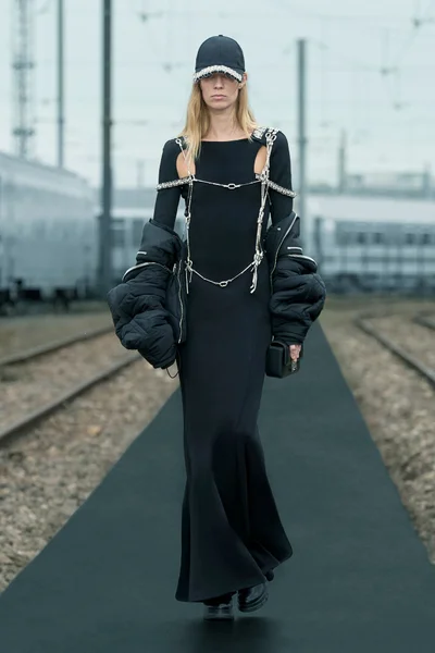 Look 44